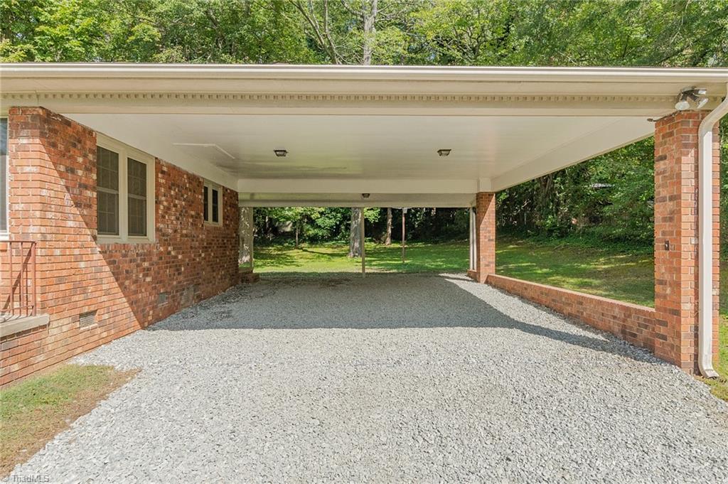 3318 Pine Valley Road