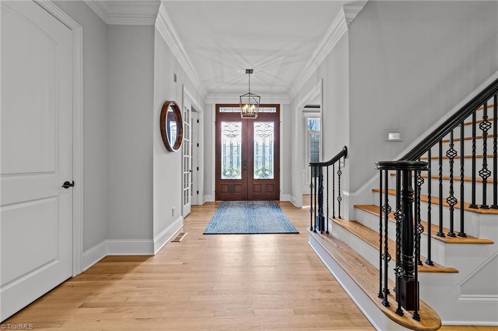 4304 Agliano Terrace