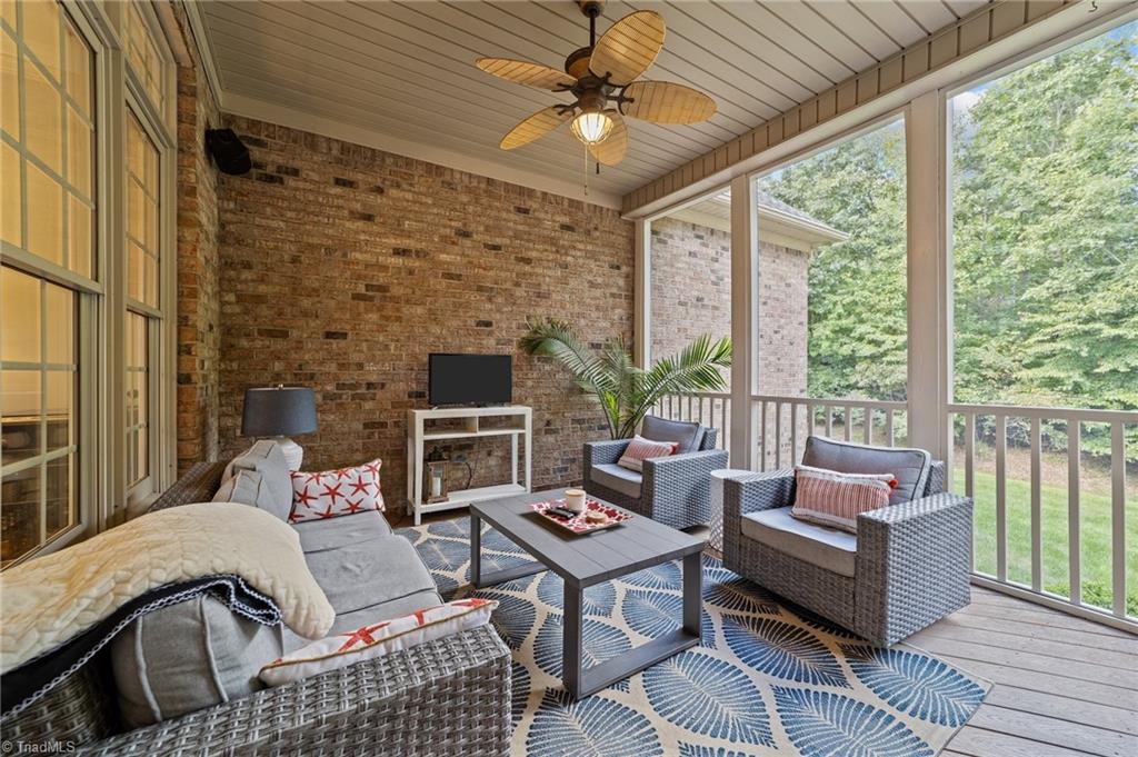 4304 Agliano Terrace