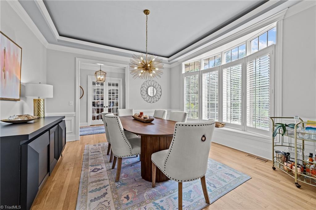 4304 Agliano Terrace