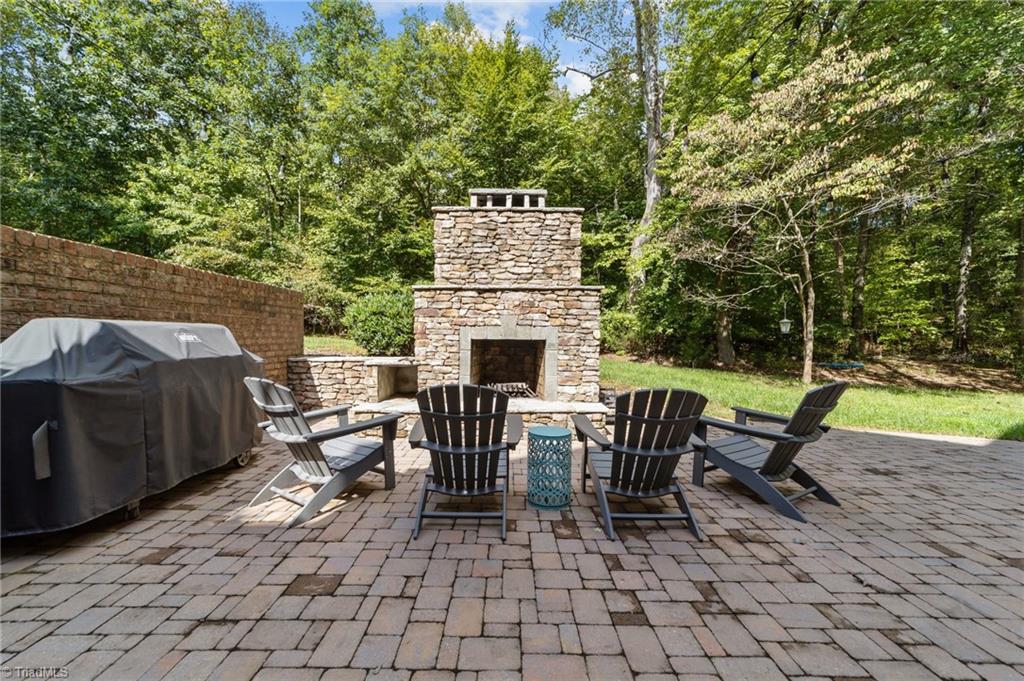 4304 Agliano Terrace