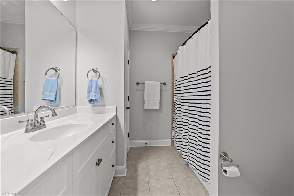 4304 Agliano Terrace