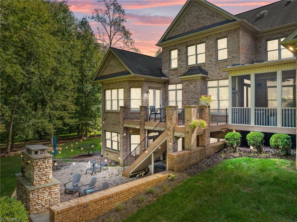 4304 Agliano Terrace