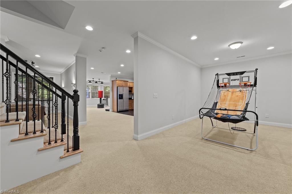 4304 Agliano Terrace