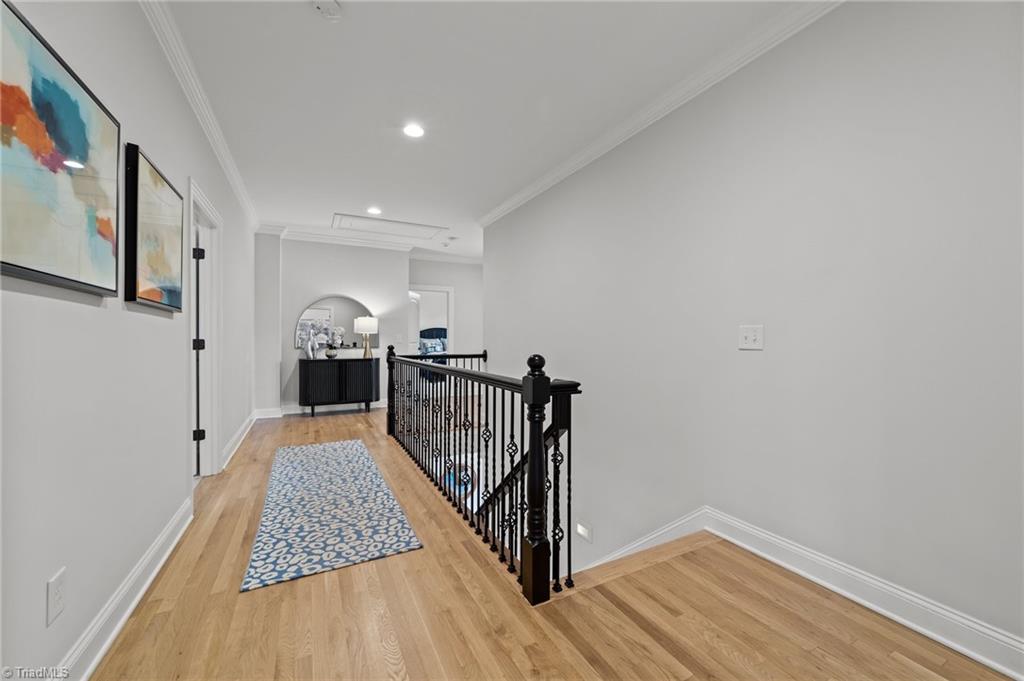 4304 Agliano Terrace