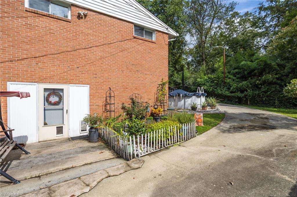 102 Forestdale Drive