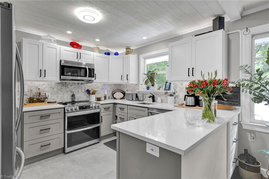 102 Forestdale Drive