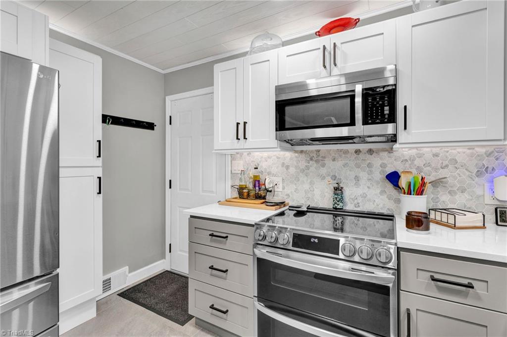 102 Forestdale Drive