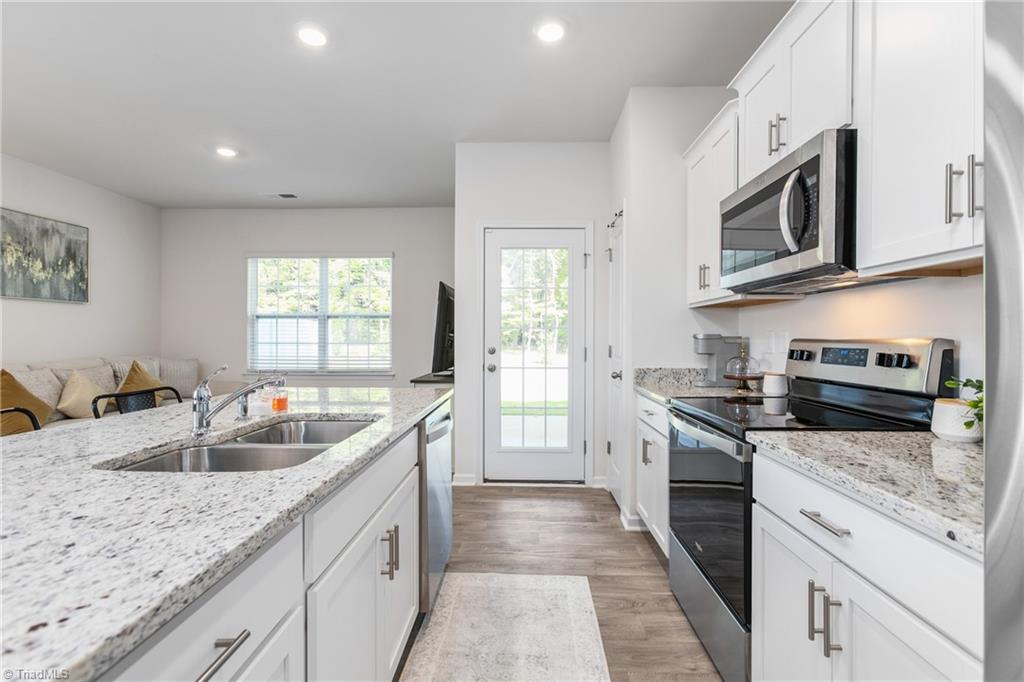 1109 Evelynnview Lane