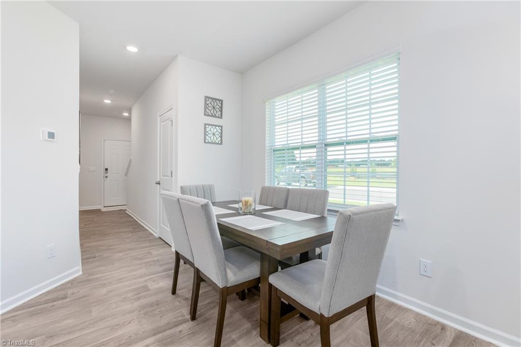 1109 Evelynnview Lane