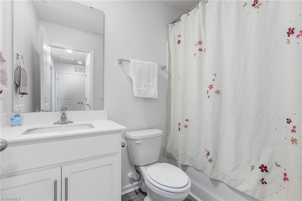 1109 Evelynnview Lane