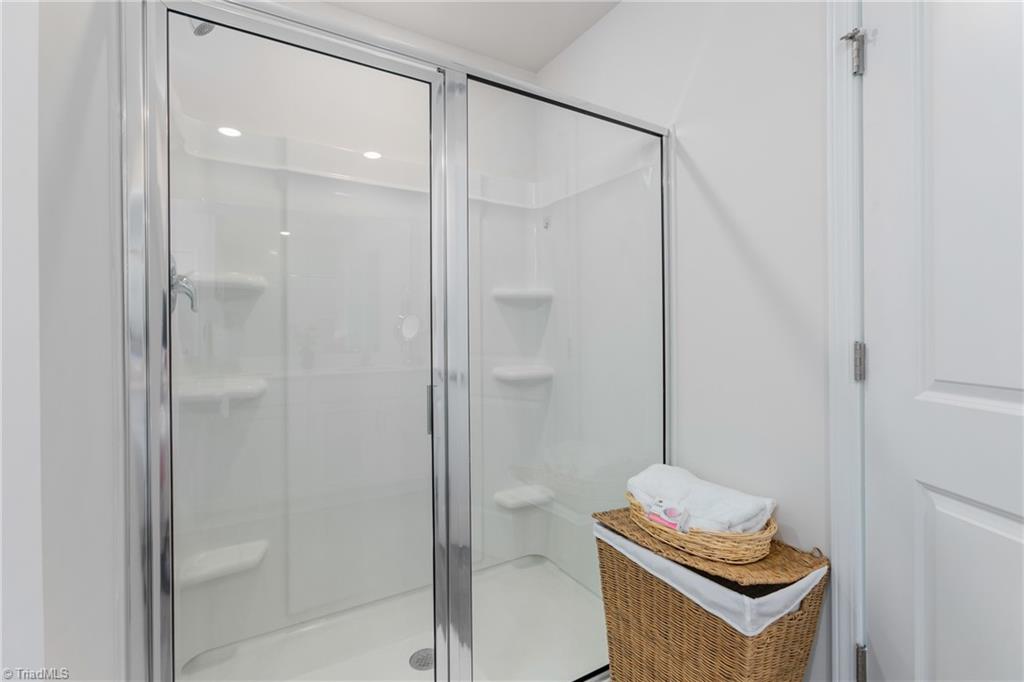 1109 Evelynnview Lane