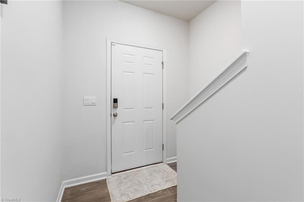 1109 Evelynnview Lane