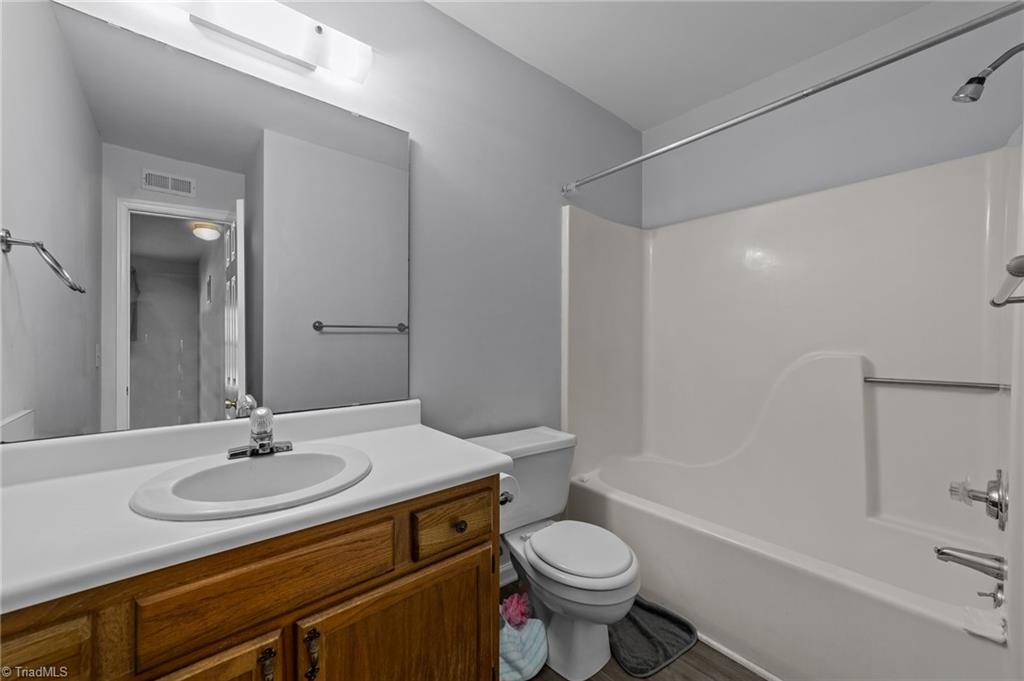 729 Shelby Drive # B