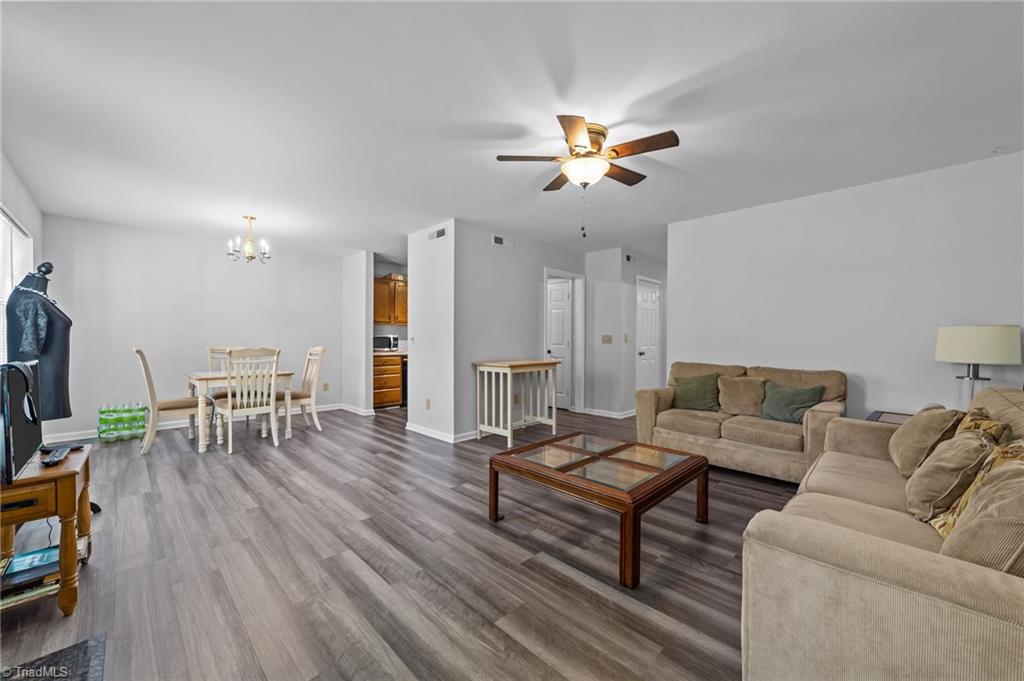 729 Shelby Drive # B