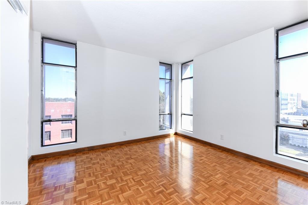 1101 N Elm Street # 508