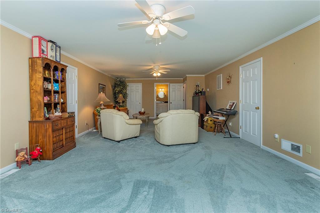 3069 Wallburg High Point Road