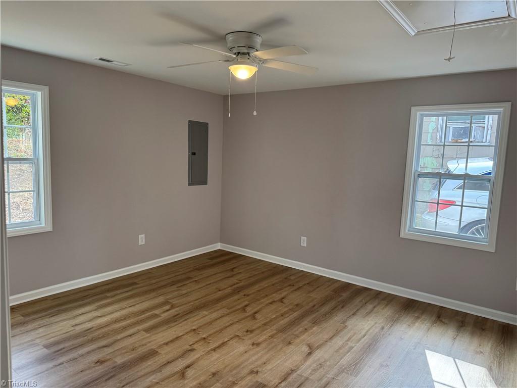 1028 Meadowbrook Boulevard