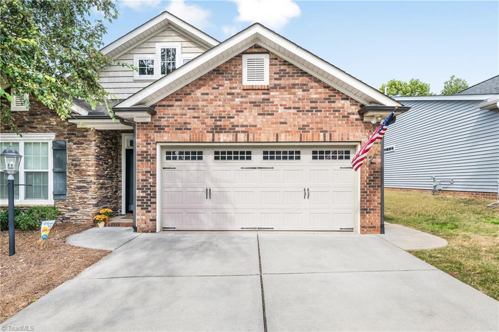 5726 Woodside Forest Trail