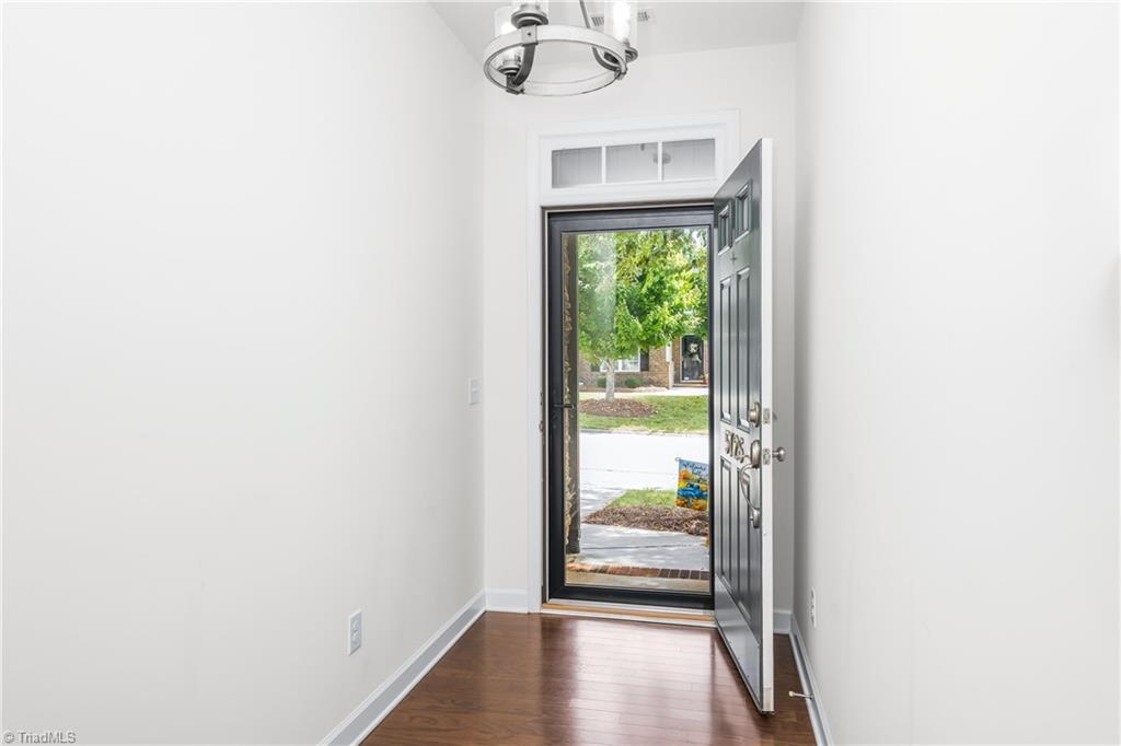 5726 Woodside Forest Trail