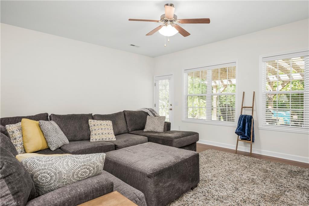 5726 Woodside Forest Trail