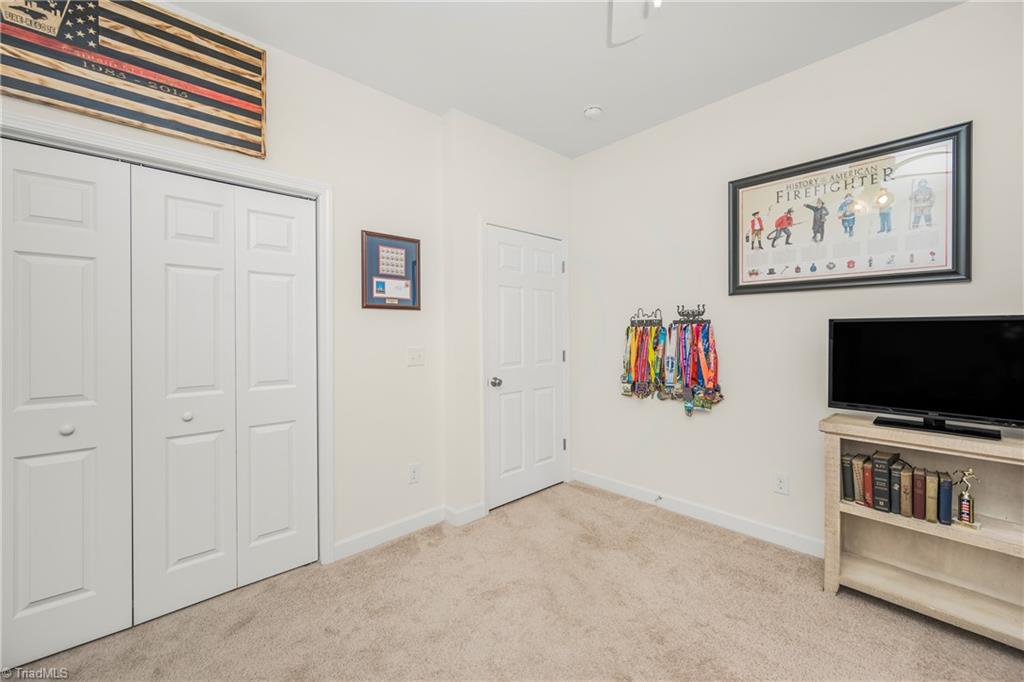 5726 Woodside Forest Trail