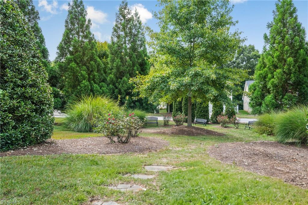 5726 Woodside Forest Trail