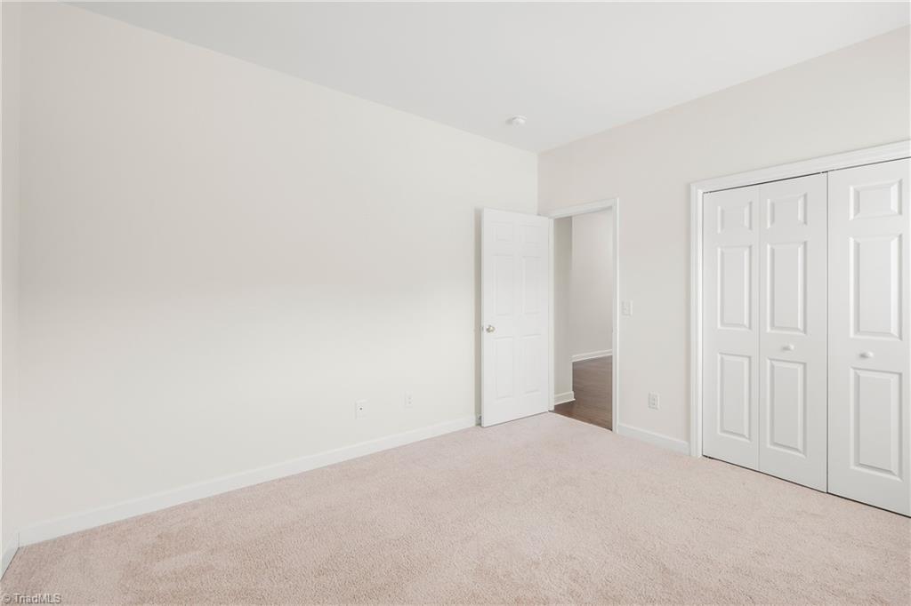 5726 Woodside Forest Trail