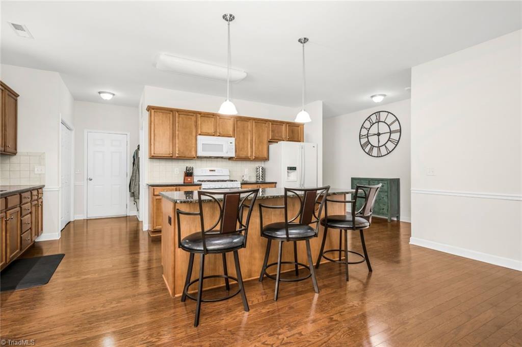 5726 Woodside Forest Trail