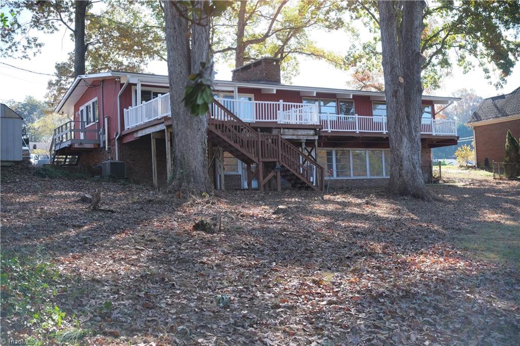 2011 Lynwood Drive