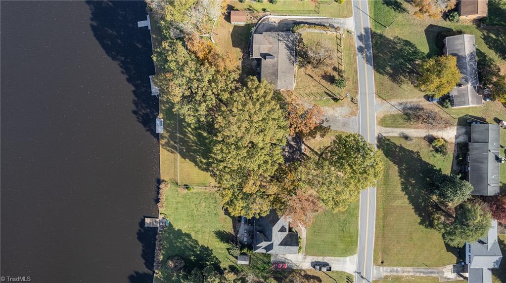 2011 Lynwood Drive