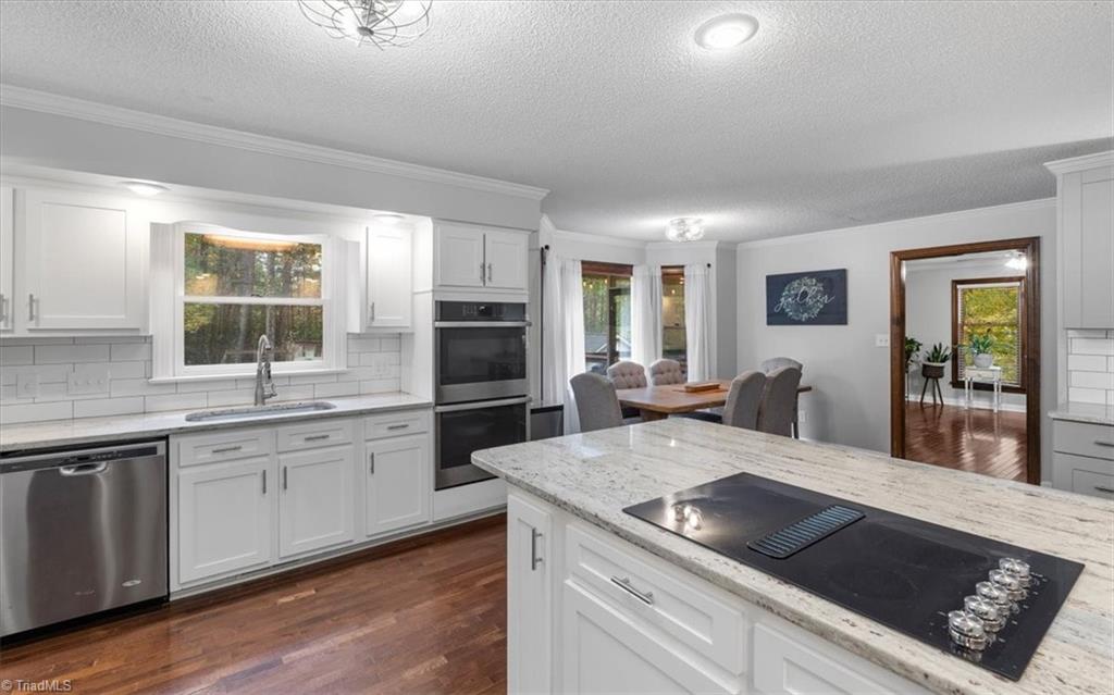 2420 Farm Gate Road