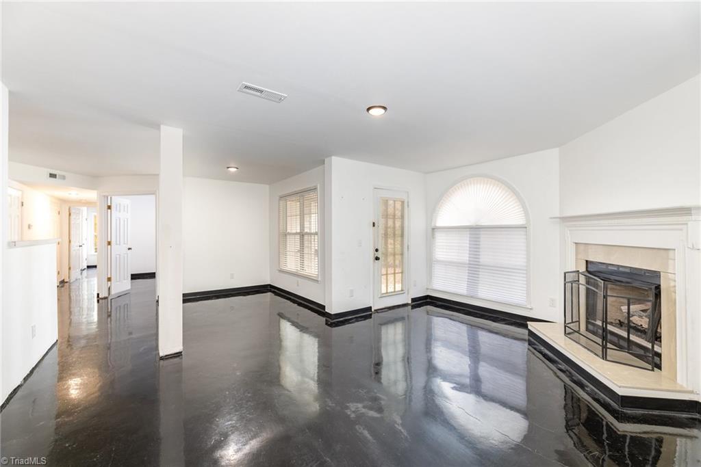 3642 Morris Farm Drive # 1C