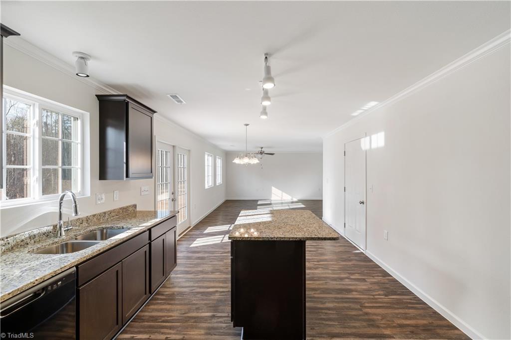 719 Brampton Drive, McLeansville