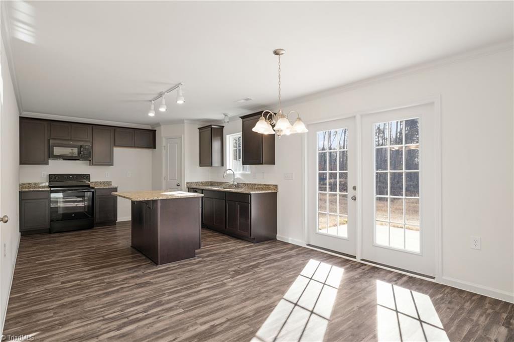 719 Brampton Drive, McLeansville