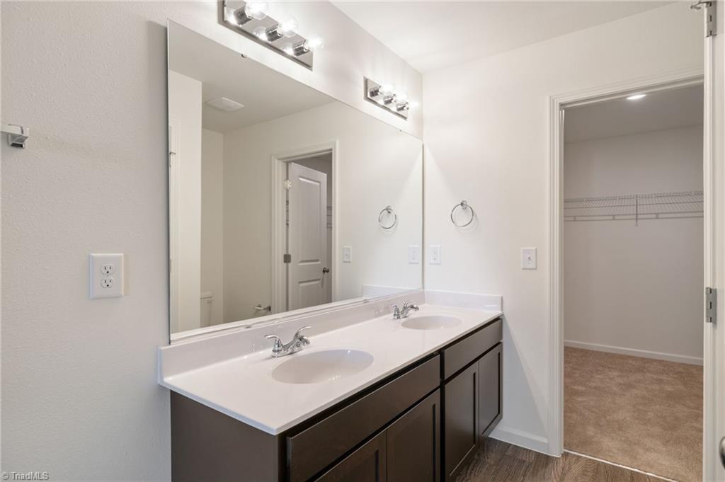 719 Brampton Drive, McLeansville