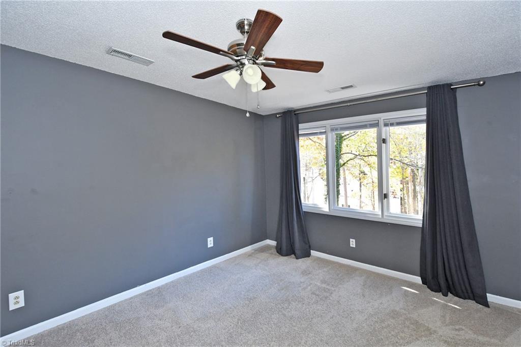 50 Carrisbrooke Lane, Winston-Salem