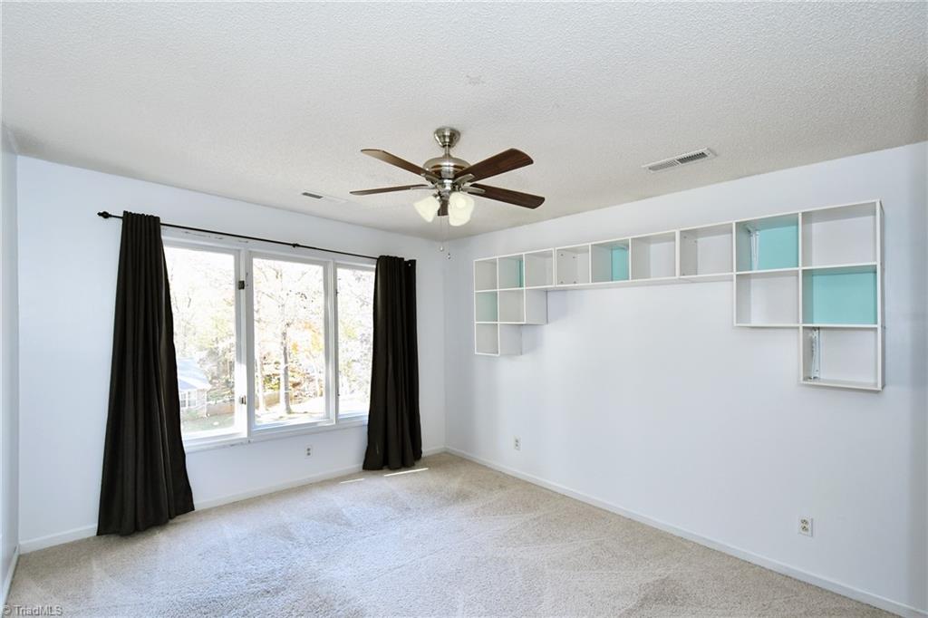 50 Carrisbrooke Lane, Winston-Salem