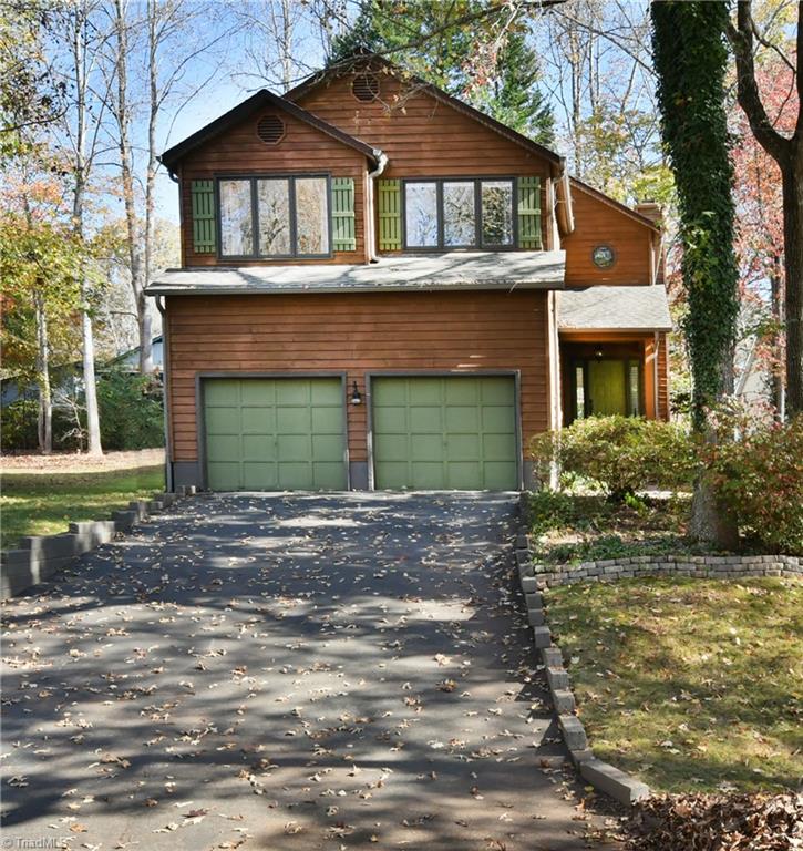 50 Carrisbrooke Lane, Winston-Salem