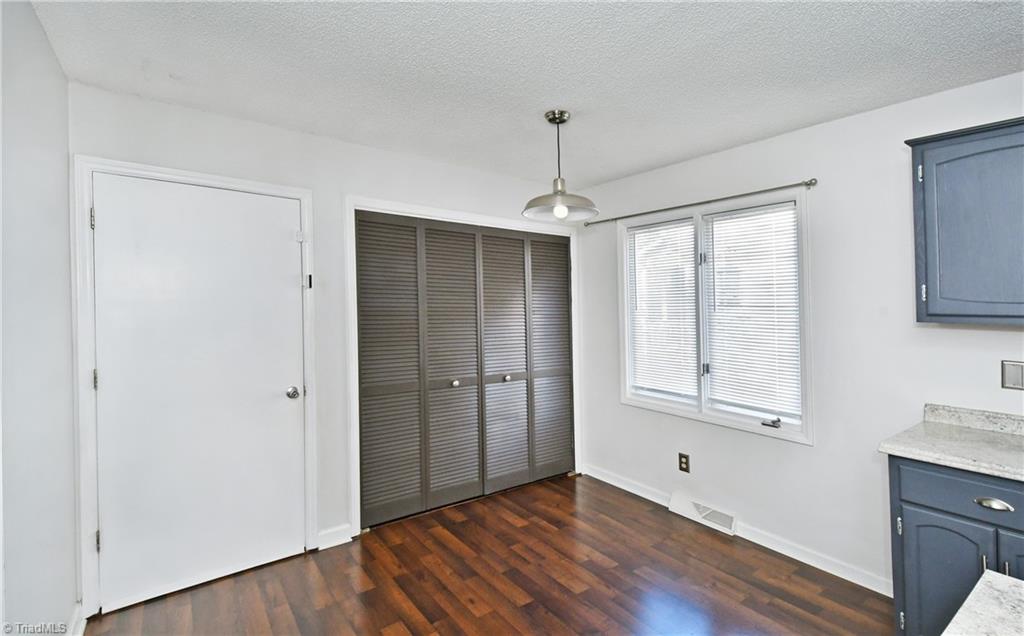 50 Carrisbrooke Lane, Winston-Salem