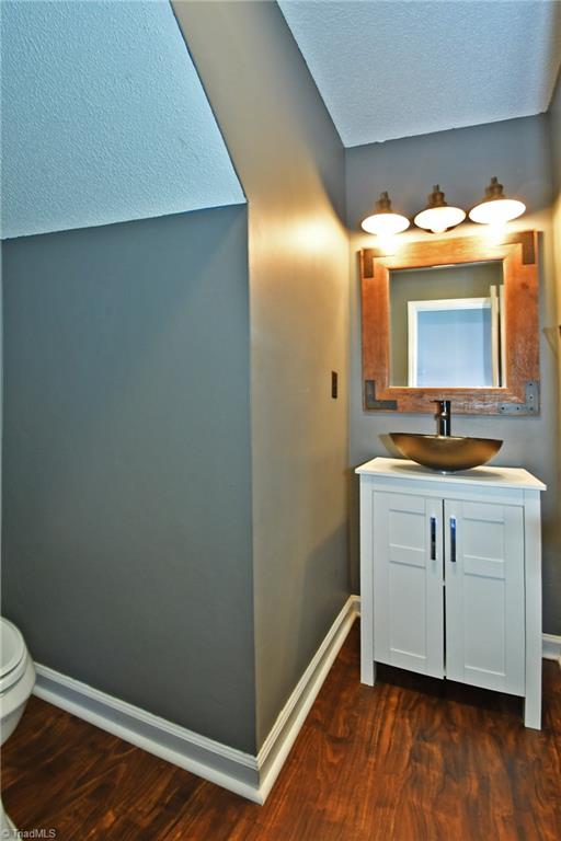 50 Carrisbrooke Lane, Winston-Salem