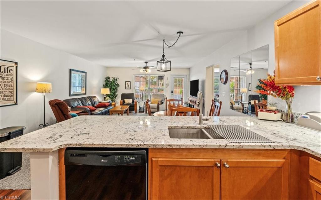 3710 Cotswold Avenue