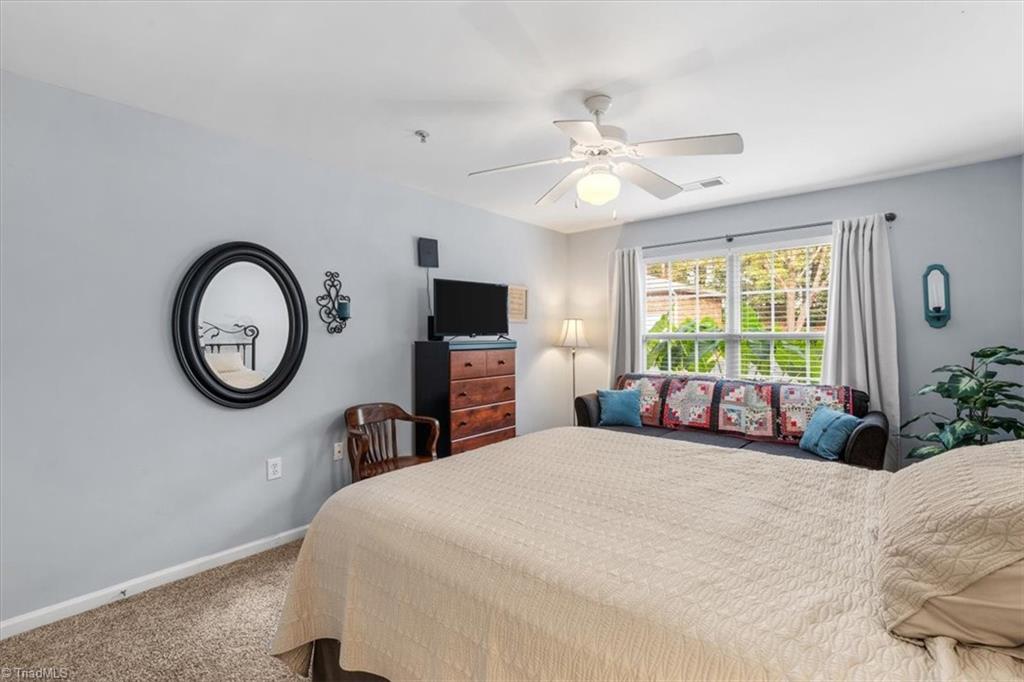 3710 Cotswold Avenue