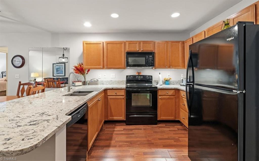 3710 Cotswold Avenue