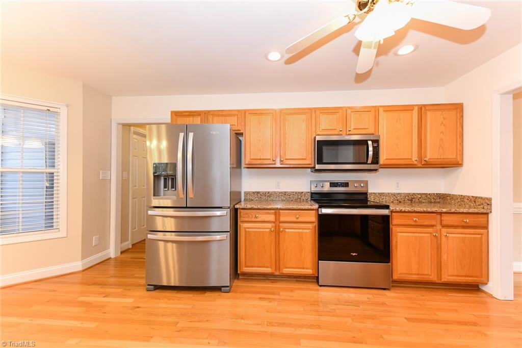 5598 Friendship Glen Drive