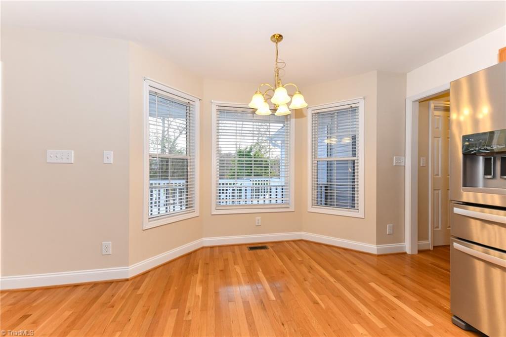 5598 Friendship Glen Drive