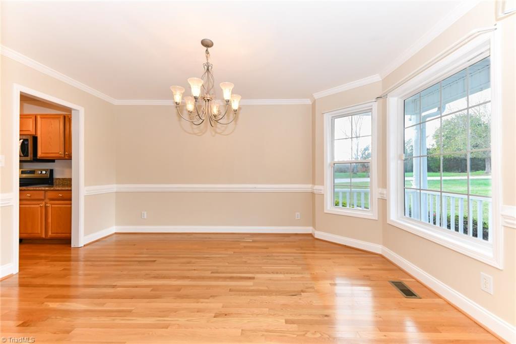 5598 Friendship Glen Drive