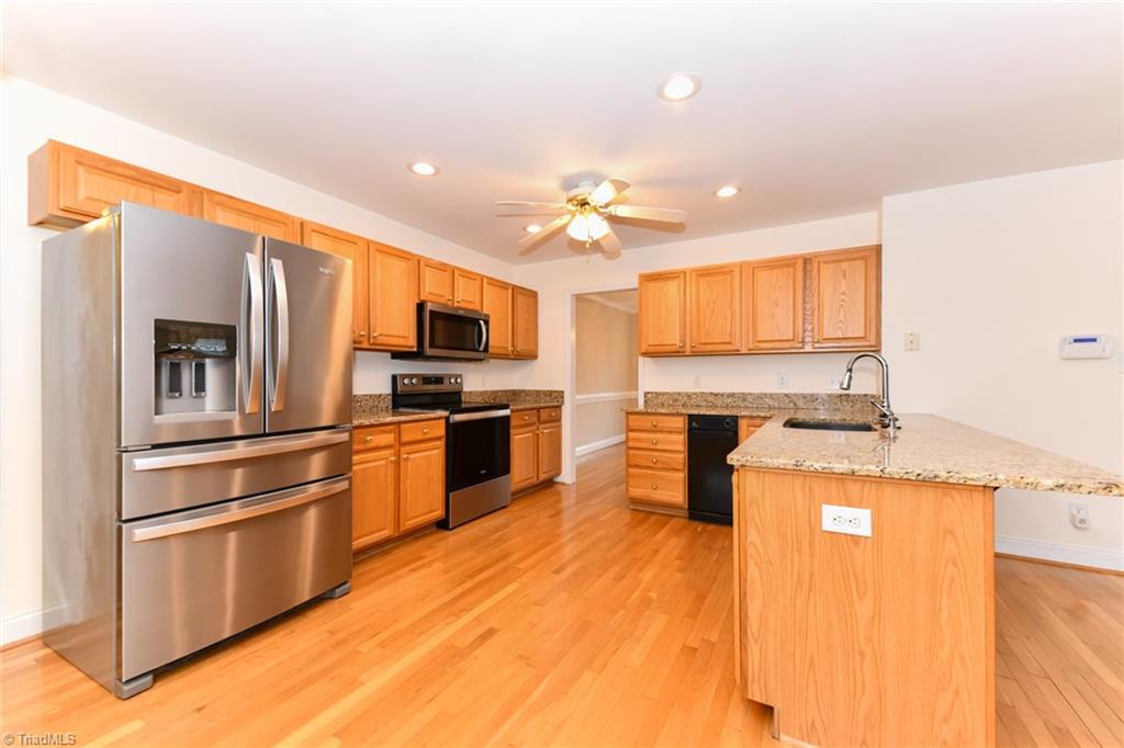 5598 Friendship Glen Drive