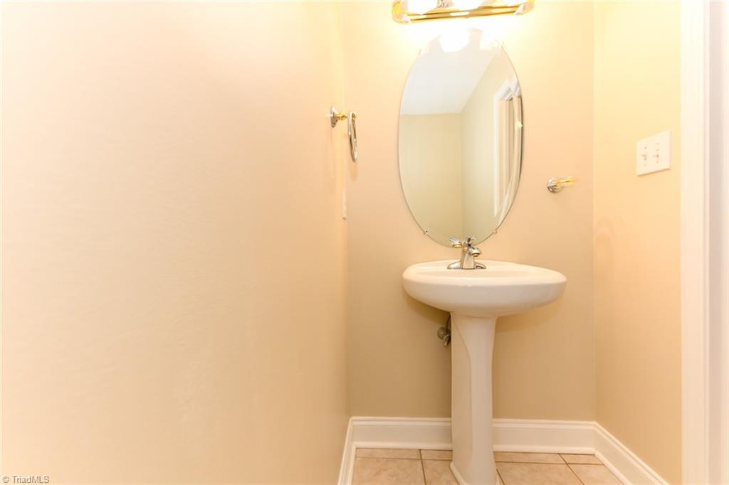 5598 Friendship Glen Drive