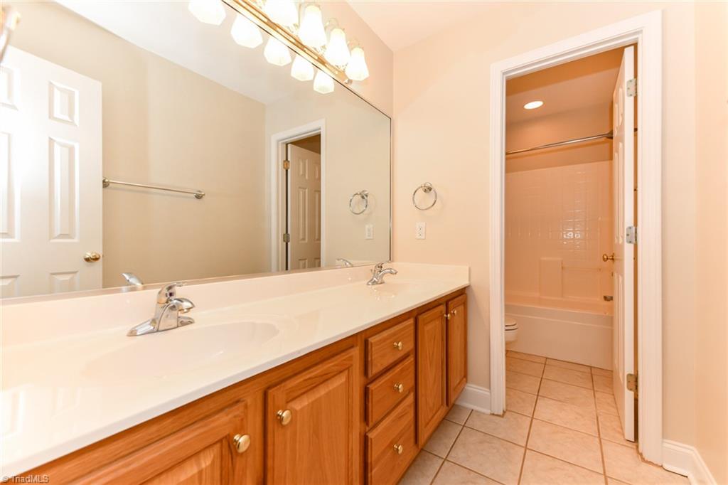 5598 Friendship Glen Drive